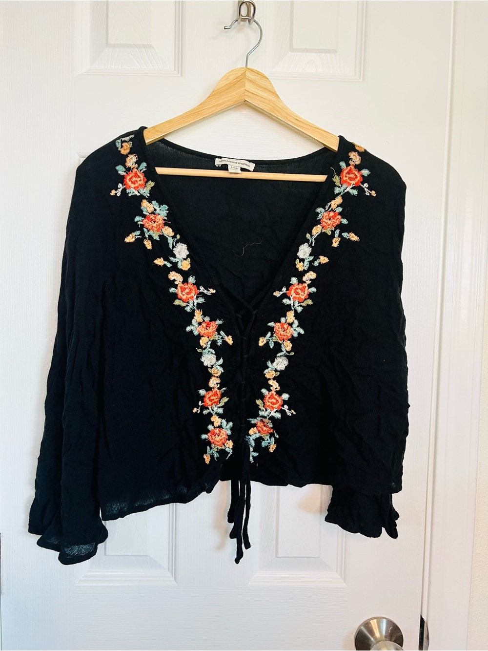 American Eagle Outfitters Black V-Neck Floral Embroidered Tunic